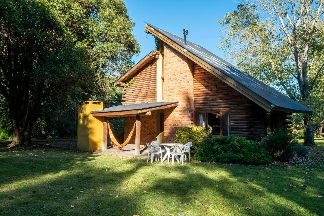 Grenouille Hotel Villa General Belgrano Exterior photo